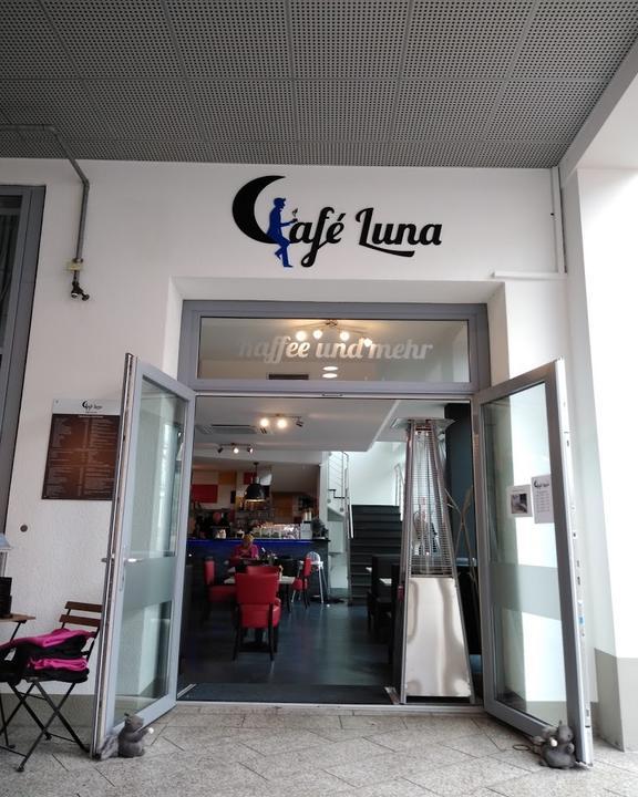 Cafe Luna